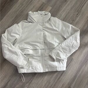 lululemon totally effortless jacket 10 like new